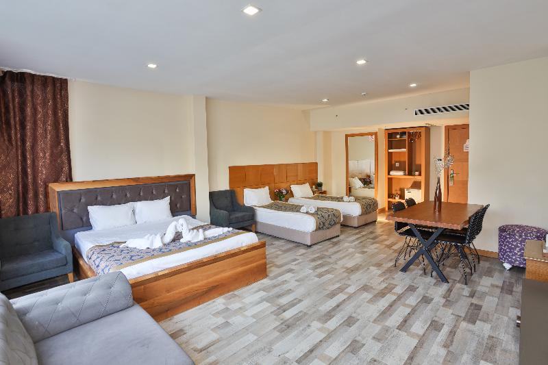 Cumbali Plaza Hotel - Oda