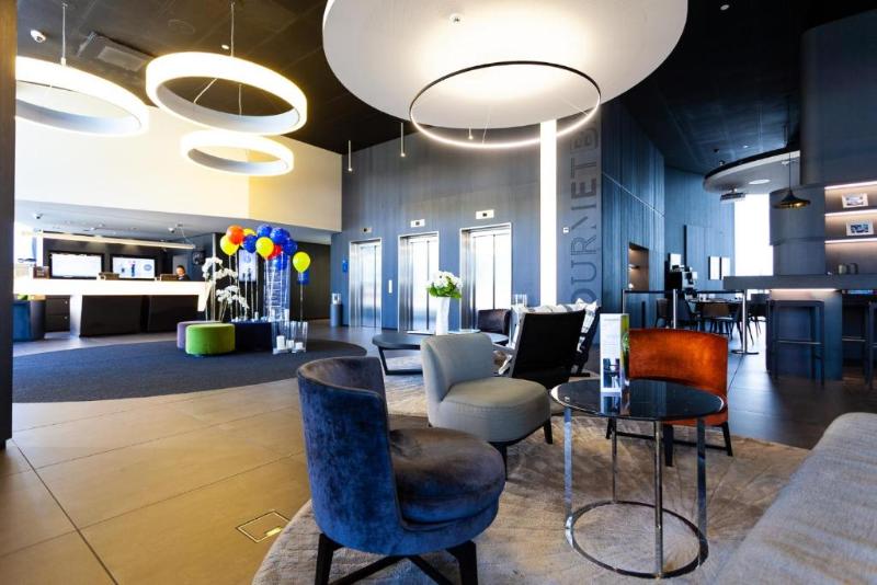 Novotel Basel City - Lobi