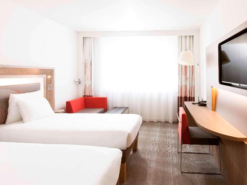 Novotel Basel City - Oda