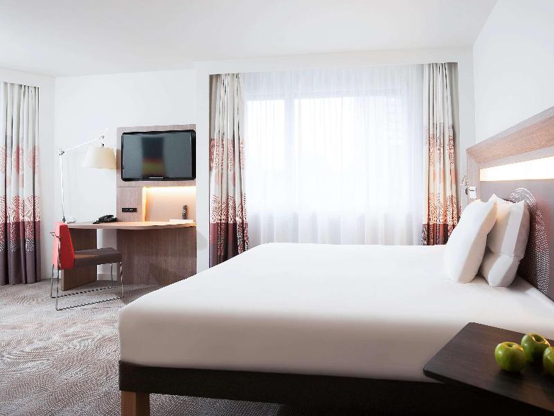 Novotel Basel City - Oda