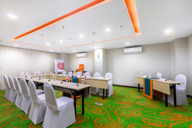 HARRIS Hotel Seminyak - Toplantı
