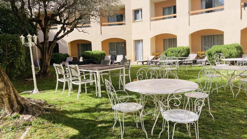 Hotel Le Floréal - Genel