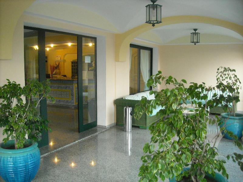 Residence Cala Liberotto - Lobi
