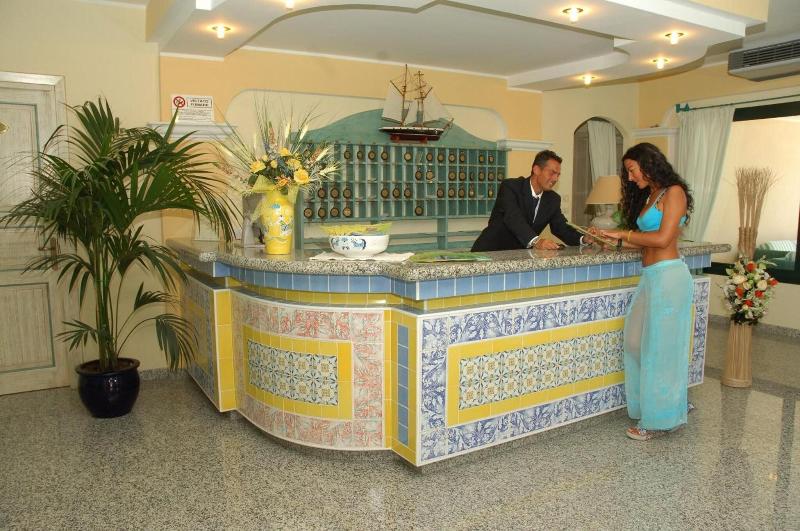 Residence Cala Liberotto - Lobi