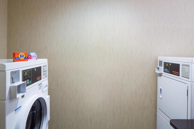 Fairfield Inn Suites New York Staten Island - Aktivite