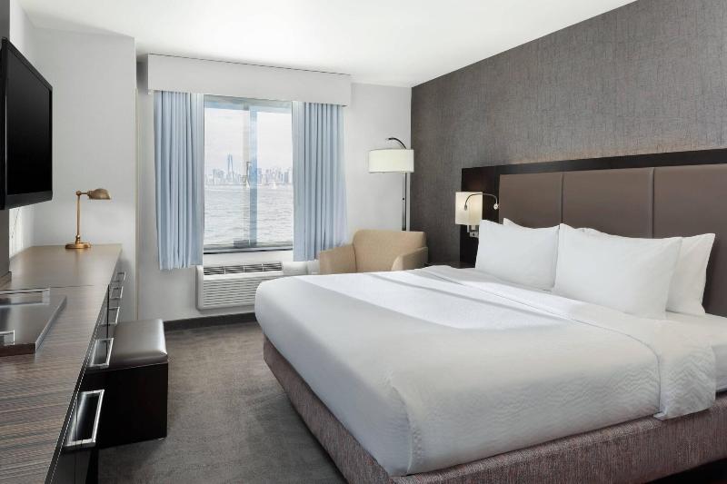 Fairfield Inn Suites New York Staten Island - Oda