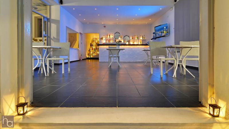 Adamas Hotel - Lobi