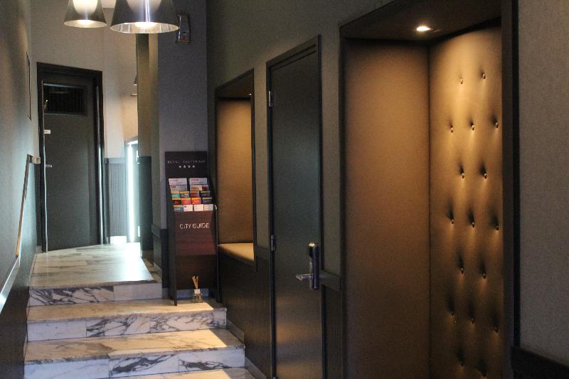 Royal Amsterdam Hotel - Lobi