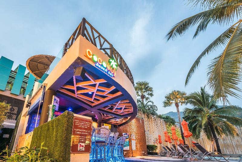 The Beach Heights Resort - Bar