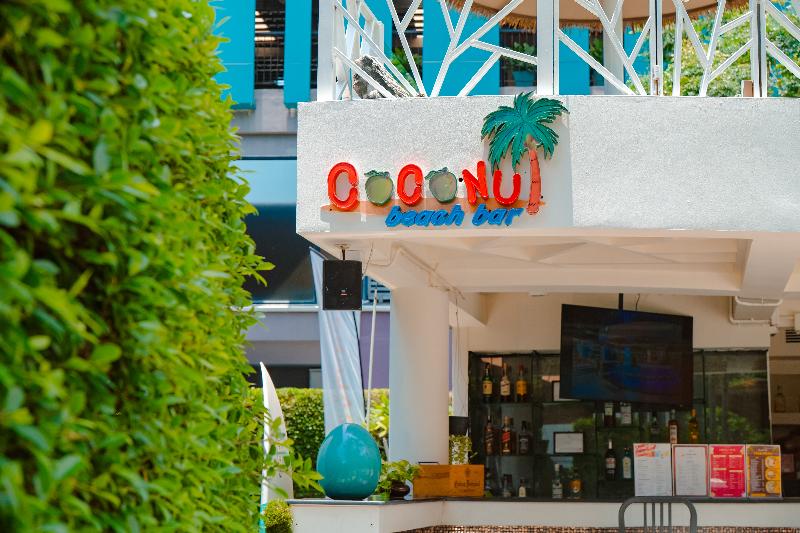 The Beach Heights Resort - Bar