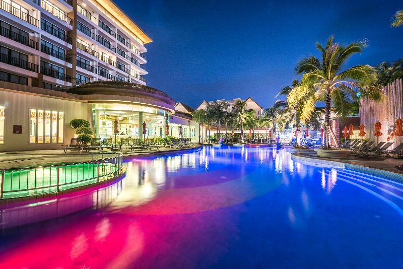 The Beach Heights Resort - Havuz