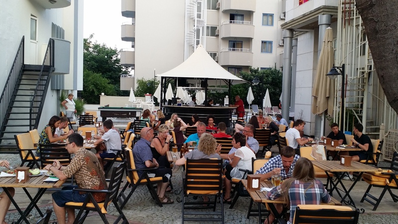 Almena Hotel - Restoran