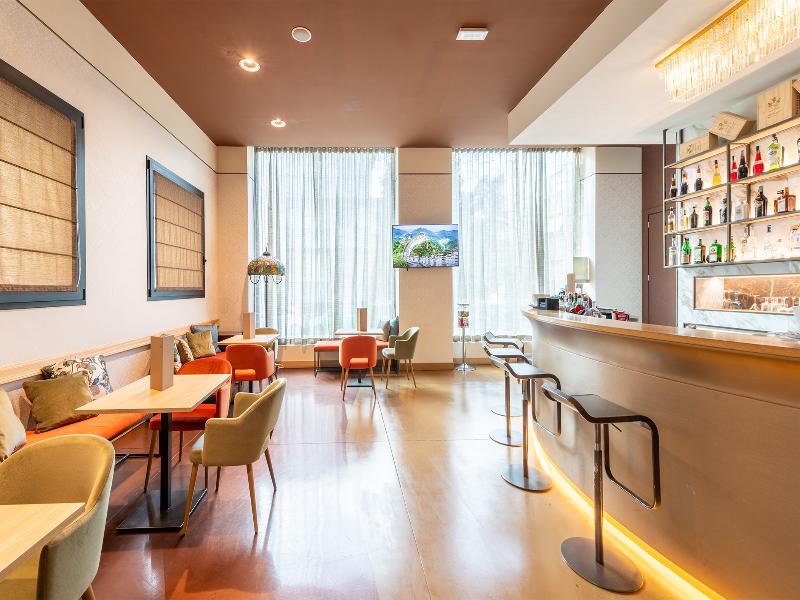 Neo Hotel - Bar