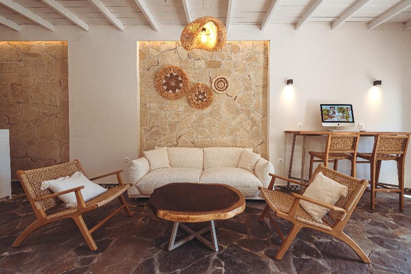 Ampelia Hotel Kassandra - Lobi
