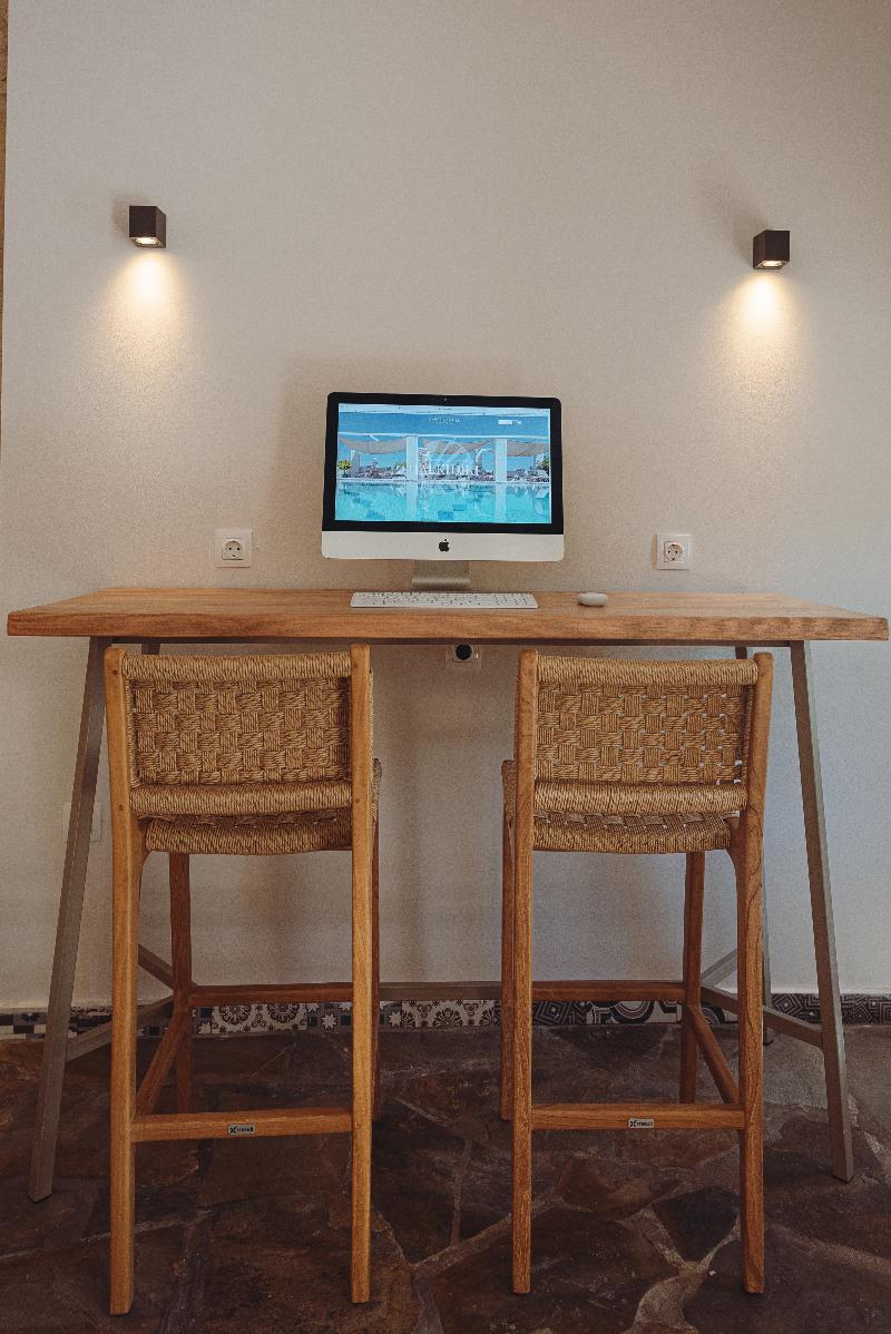Ampelia Hotel Kassandra - Lobi