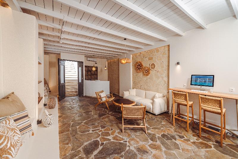 Ampelia Hotel Kassandra - Lobi