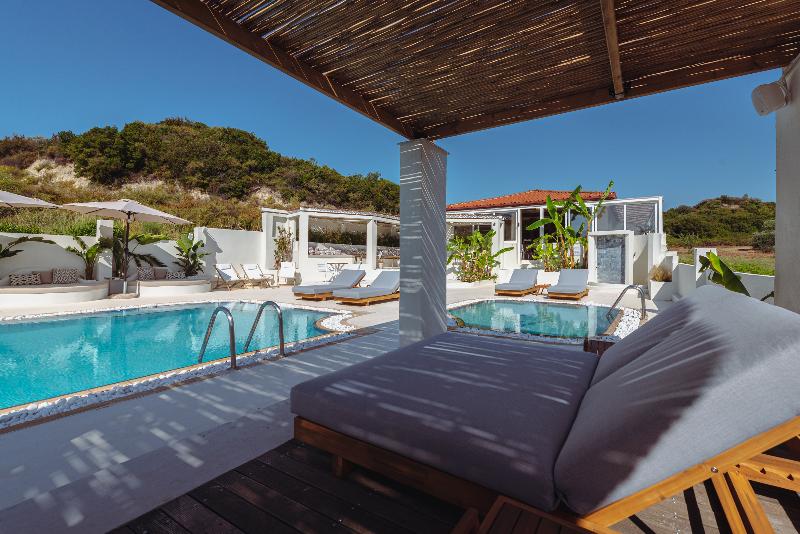 Ampelia Hotel Kassandra - Havuz