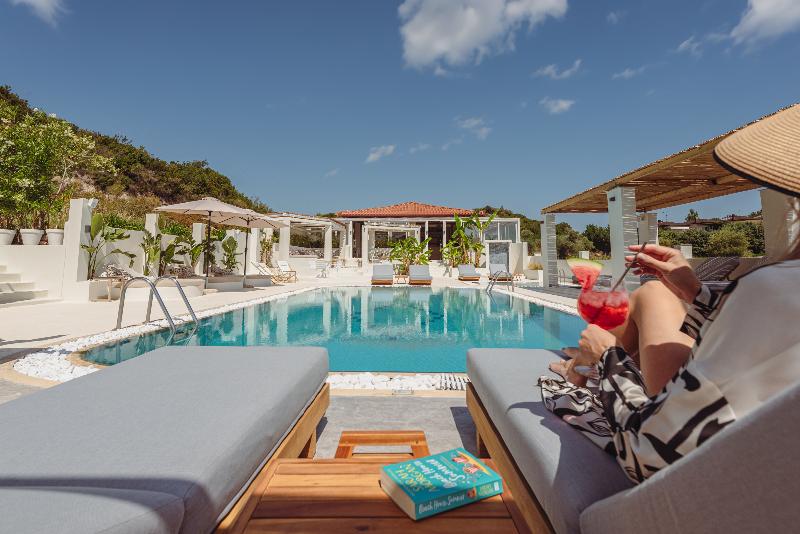 Ampelia Hotel Kassandra - Havuz