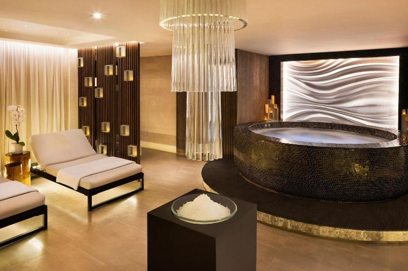 Sheraton Grand Hotel Dubai - Aktivite