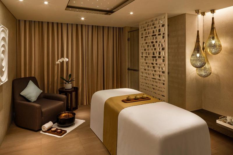 Sheraton Grand Hotel Dubai - Aktivite