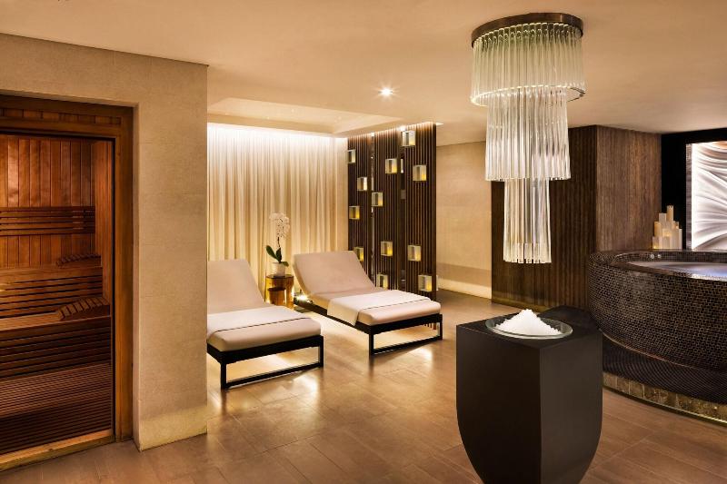Sheraton Grand Hotel Dubai - Aktivite