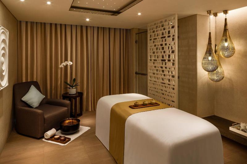 Sheraton Grand Hotel Dubai - Aktivite