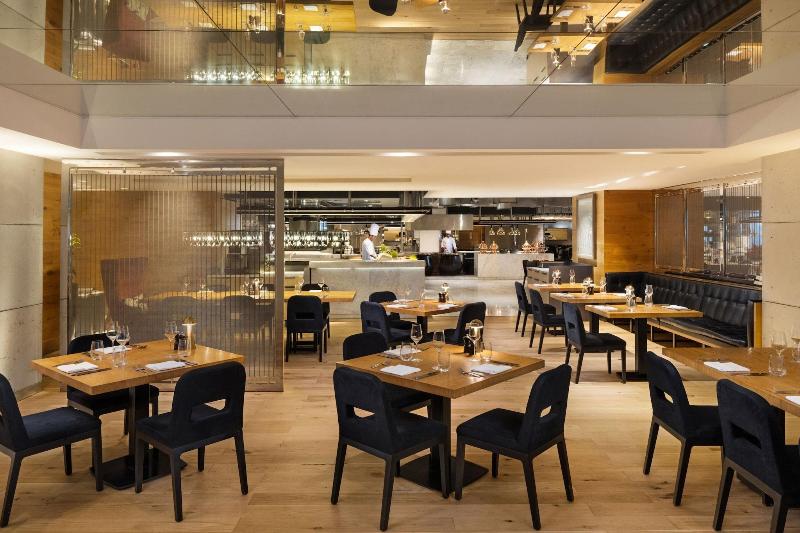 Sheraton Grand Hotel Dubai - Restoran