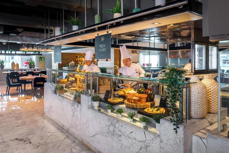 Sheraton Grand Hotel Dubai - Restoran