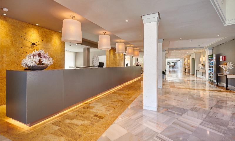 Protur Badia Park Aparthotel - Lobi