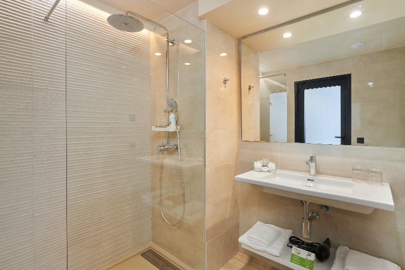 Protur Badia Park Aparthotel - Oda