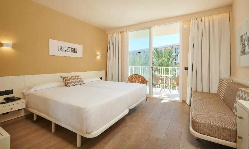 Protur Badia Park Aparthotel - Oda