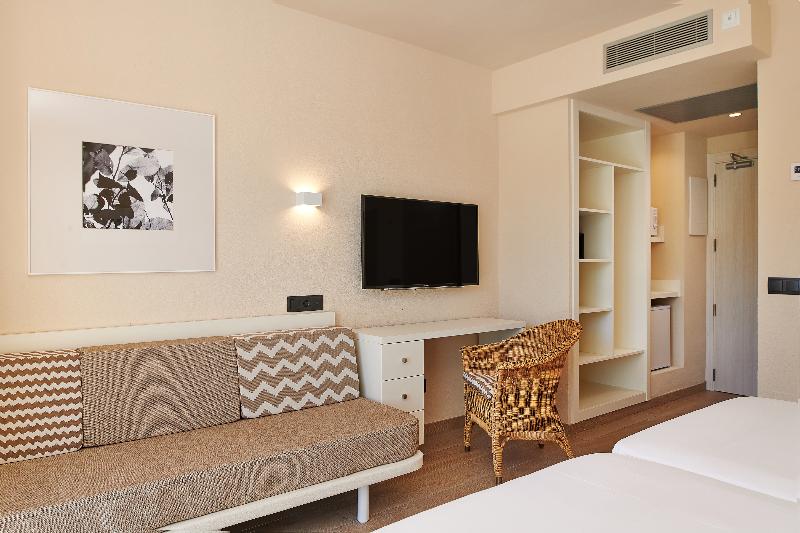 Protur Badia Park Aparthotel - Oda
