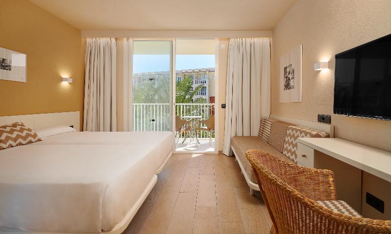Protur Badia Park Aparthotel - Oda