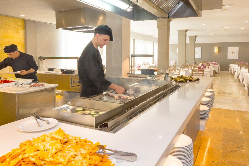 Protur Badia Park Aparthotel - Restoran