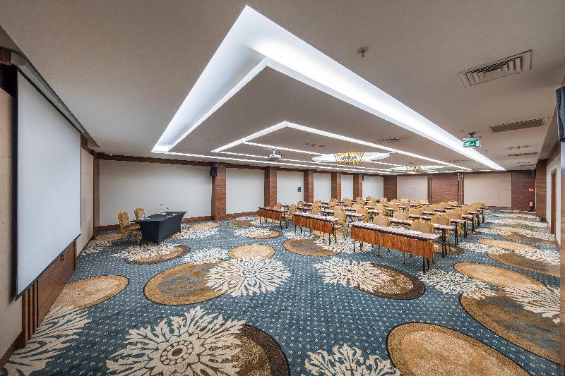 Holiday Inn ANKARA - ÇUKURAMBAR by IHG - Toplantı