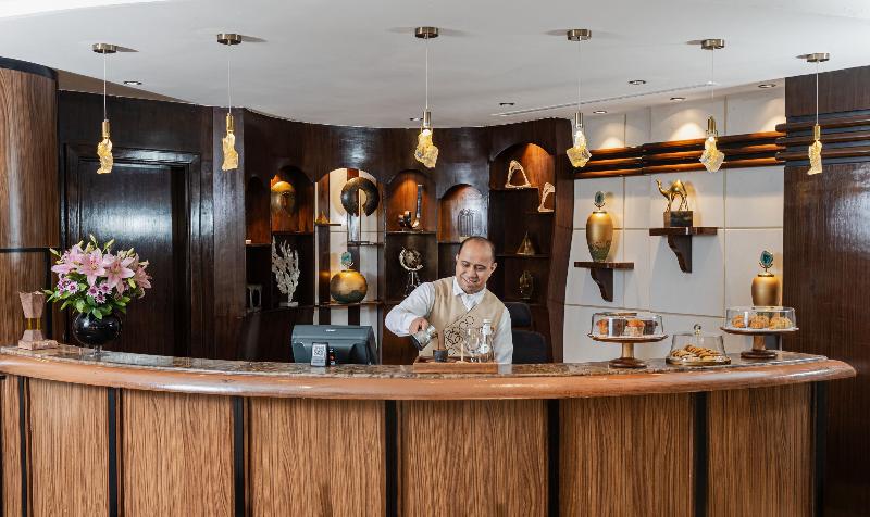 Madareem Crown Hotel - Lobi