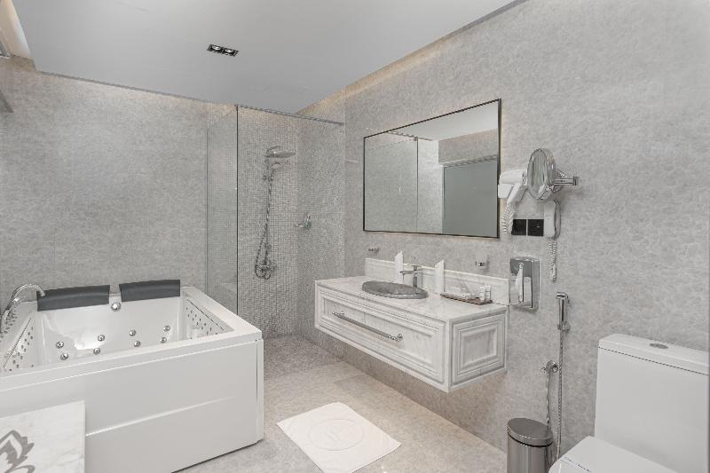 Madareem Crown Hotel - Oda