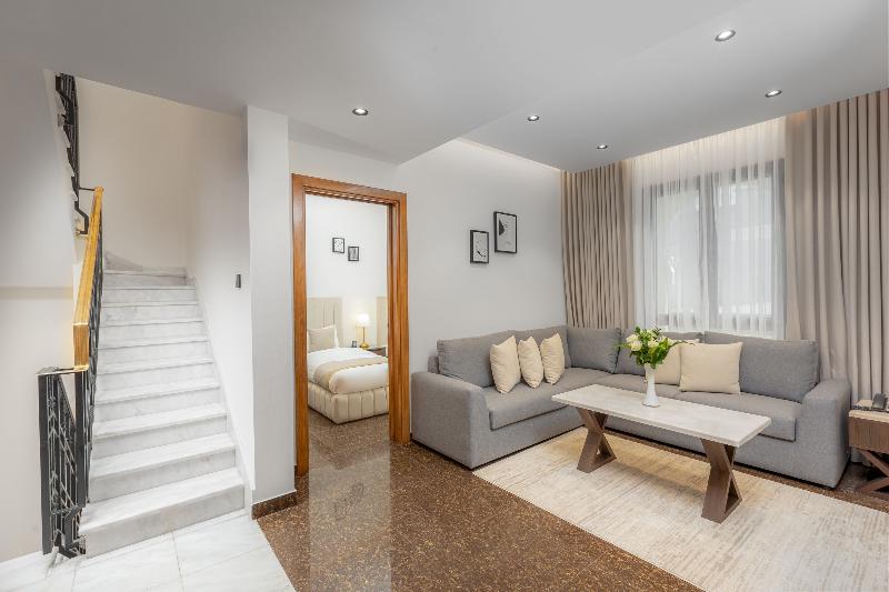 Madareem Crown Hotel - Oda