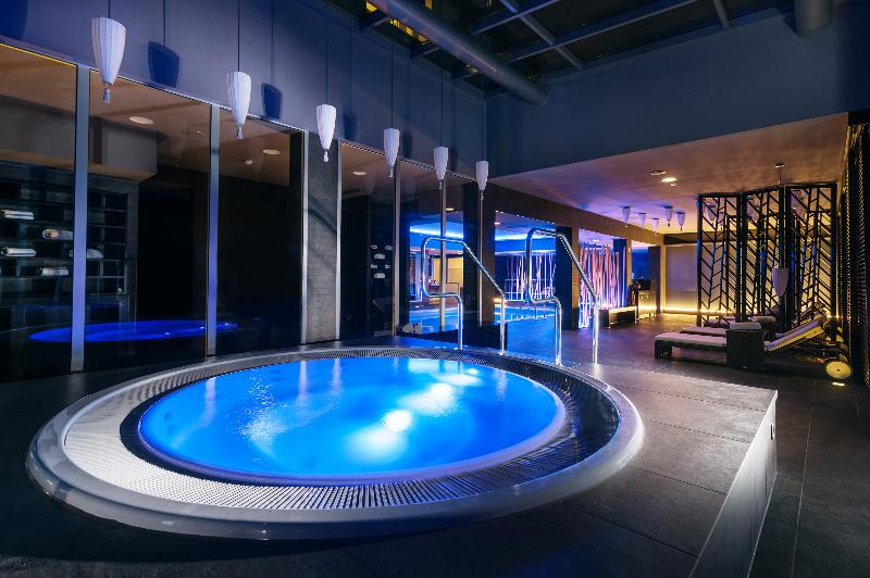 Hotel Aleksander Medical & SPA - Havuz