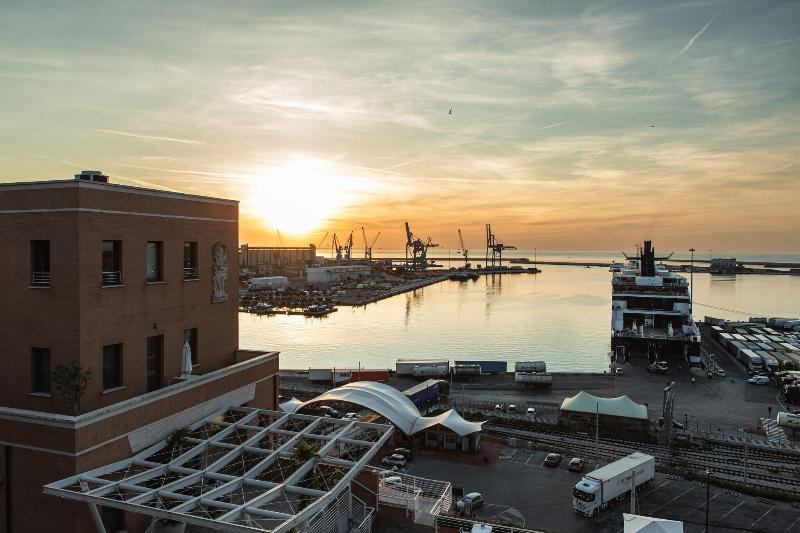 Seeport Hotel - Genel