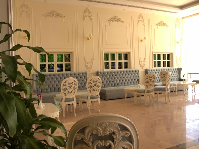 Warwick Al Jubail Hotel - Lobi