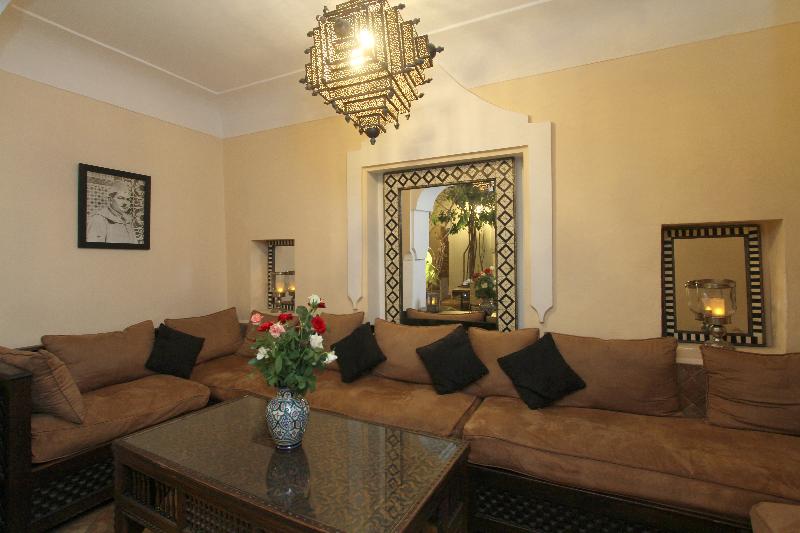 Riad El Youssoufi - Genel