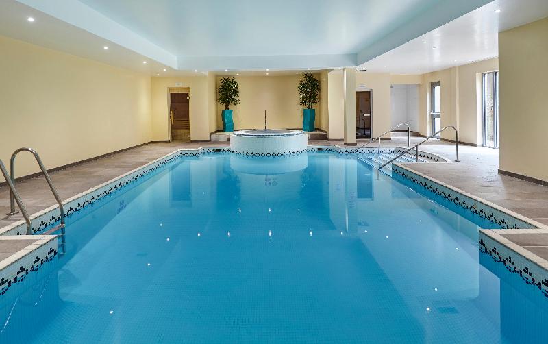 Holiday Inn Cardiff North - Havuz