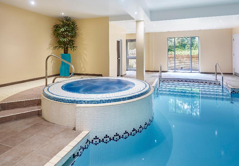 Holiday Inn Cardiff North - Havuz