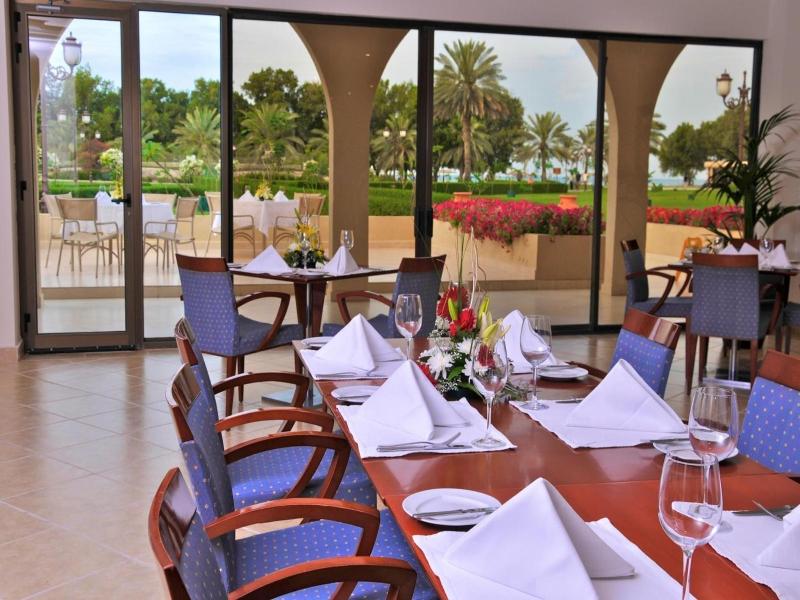 Dhafra Beach Hotel - Restoran