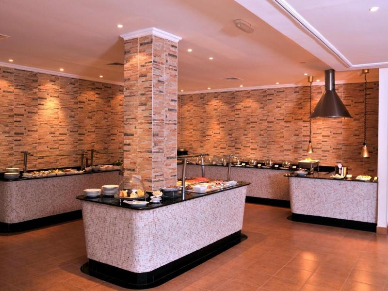 Dhafra Beach Hotel - Restoran