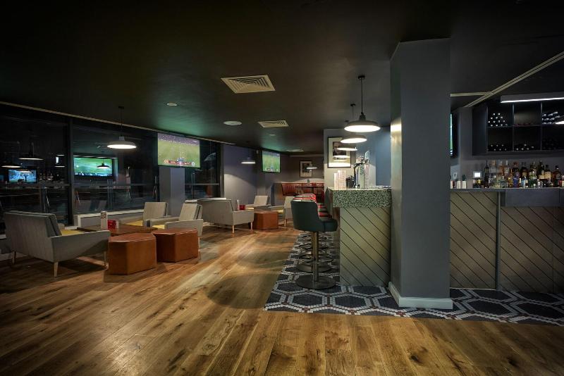 Football, Old Trafford, a Tribute Portfolio Hotel - Bar
