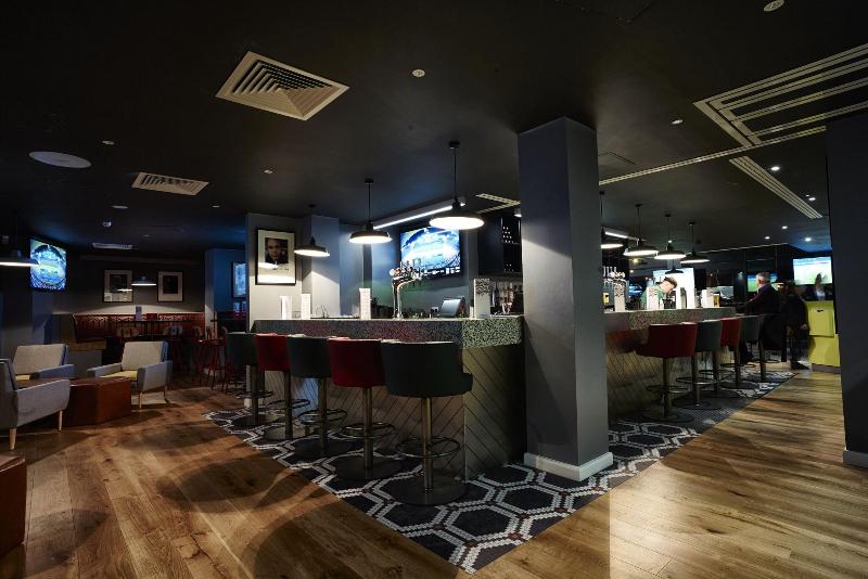 Football, Old Trafford, a Tribute Portfolio Hotel - Bar