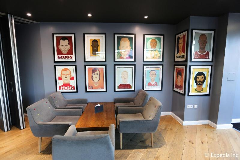 Football, Old Trafford, a Tribute Portfolio Hotel - Bar