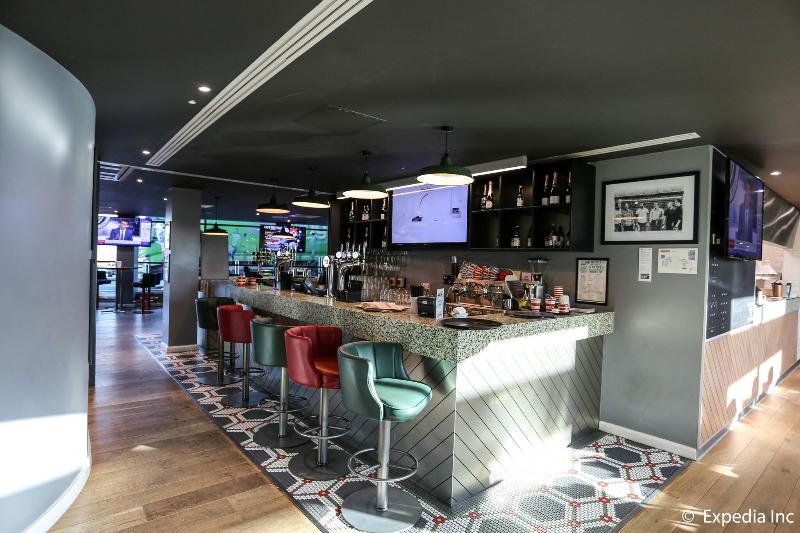 Football, Old Trafford, a Tribute Portfolio Hotel - Bar